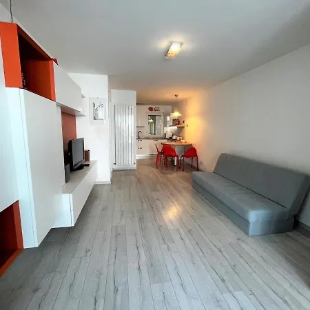 Nettuno Apartment *