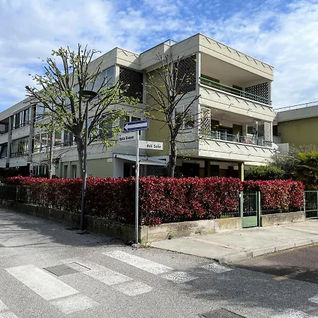 Nettuno Apartment